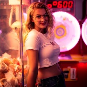 Meet your Posher, Paris